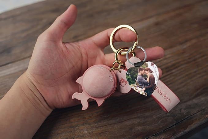 70 PCS Sublimation Blank Sequin Keychain PU Leather Sublimation Print Keychains DIY Heat Transfer Print Keyring for Gift (round)
