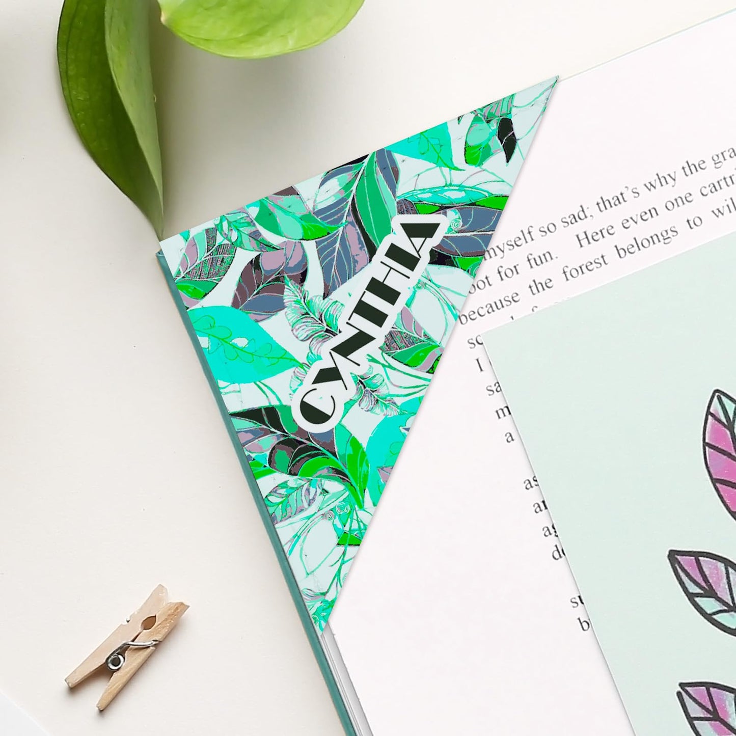 30pcs Sublimation PU Leather Corner Bookmarkers 2.36" Triangle White Blanks for Reading Lover Personalized Reading Gifts